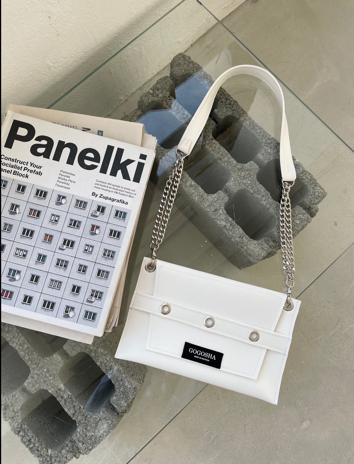 პატარა მეტალებიანი ჩანთა/Small size metal bag