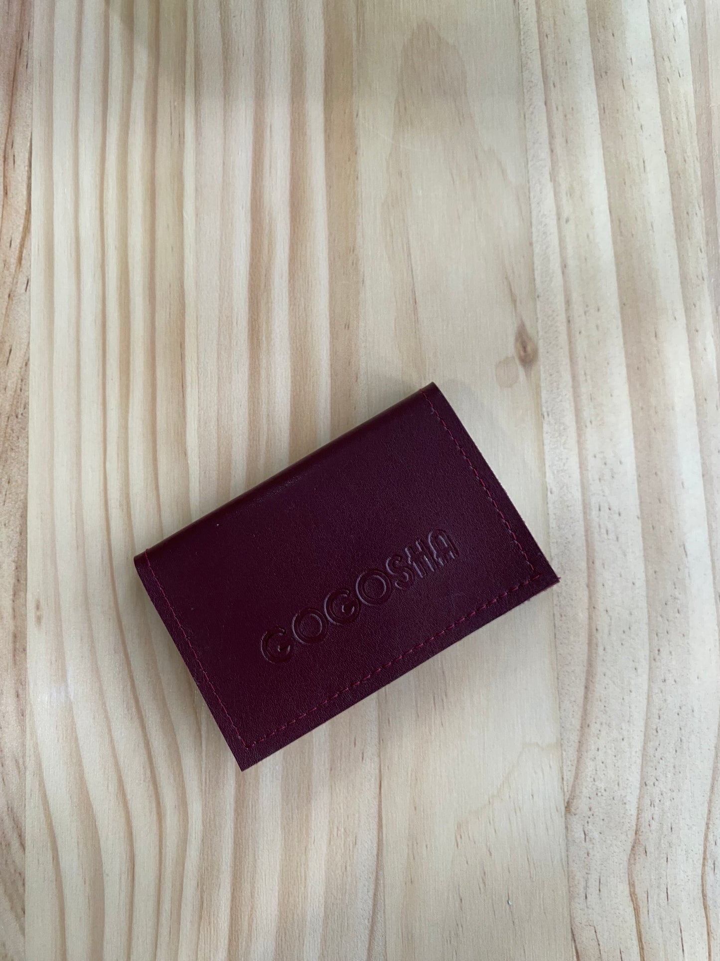 2 განყოფილებიანი ეკო-ტყავის საბარათე