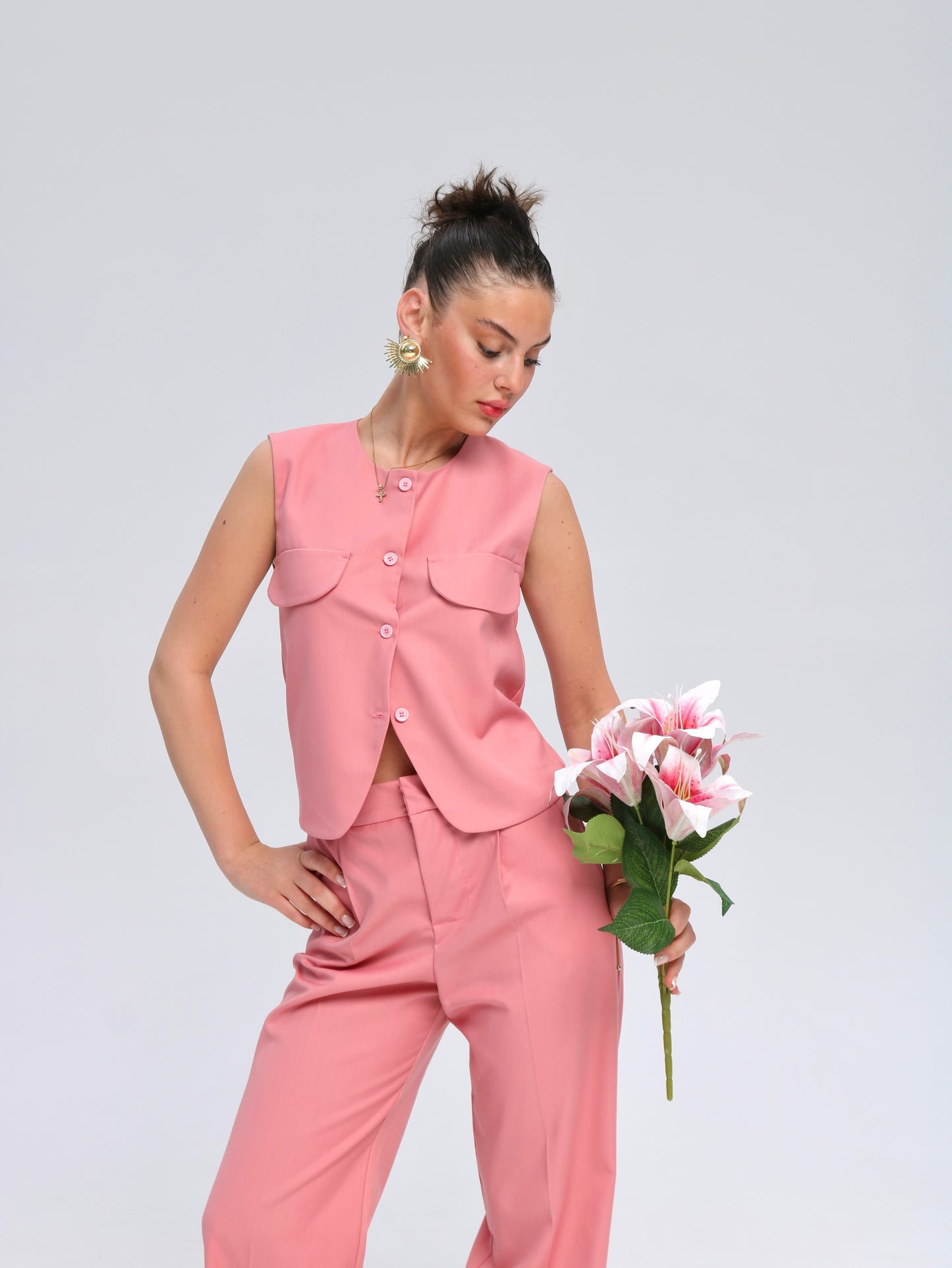 ვარდისფერი სამეული შორტით და შარვლით/Pink set with shorts and pants