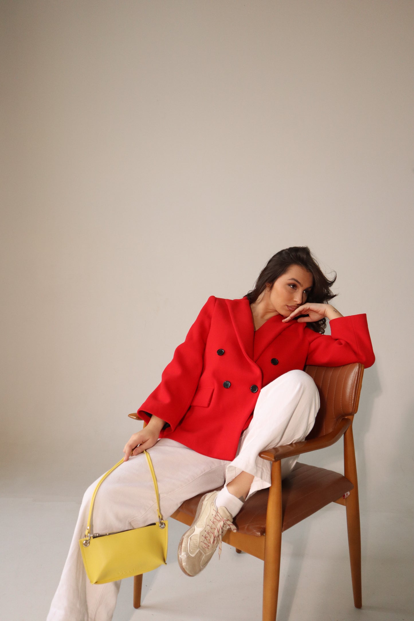 წითელი თბილი პიჯაკი/Red warm jacket