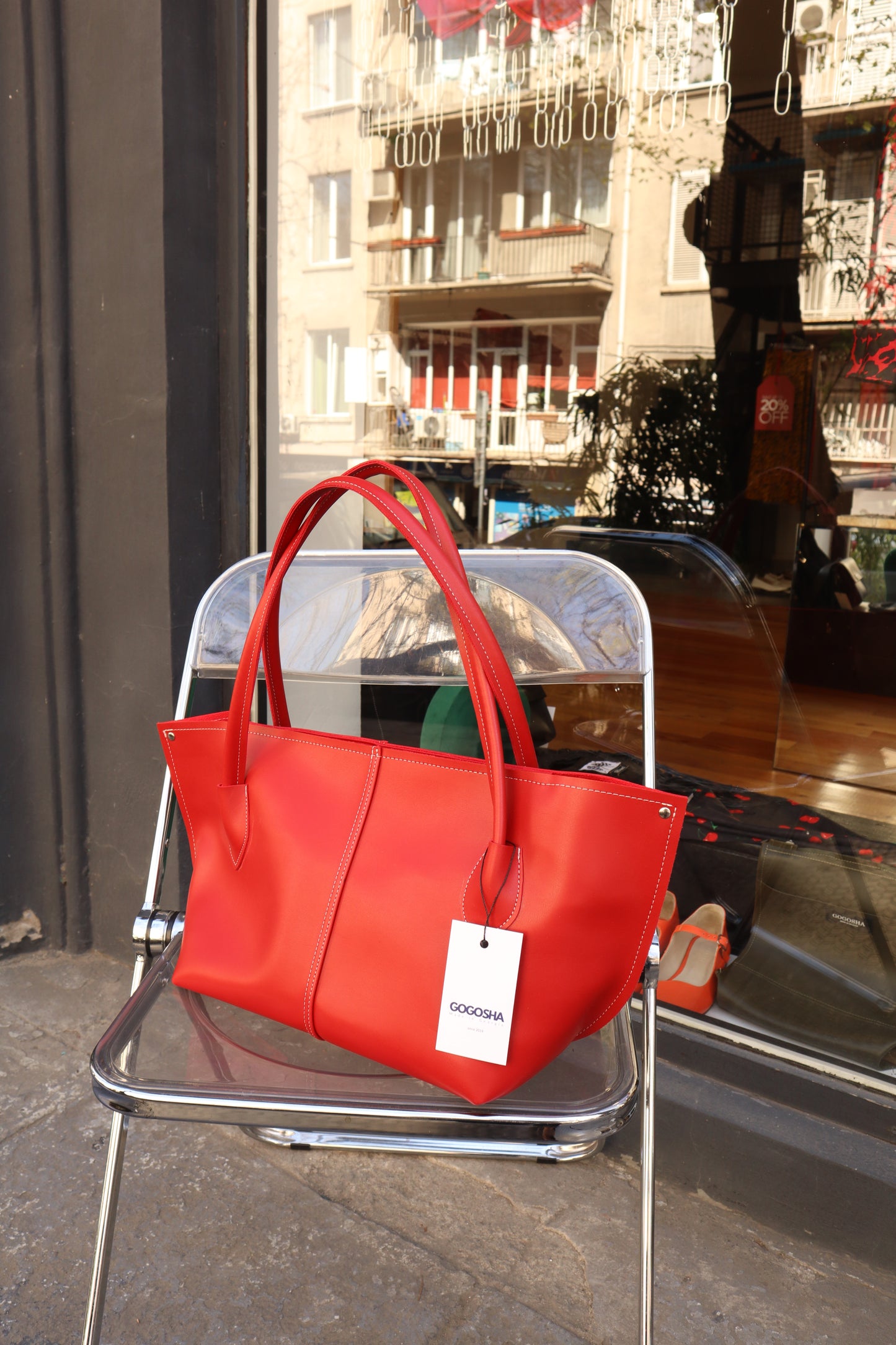 წითელი “Silvy”/ Red “Silvy”