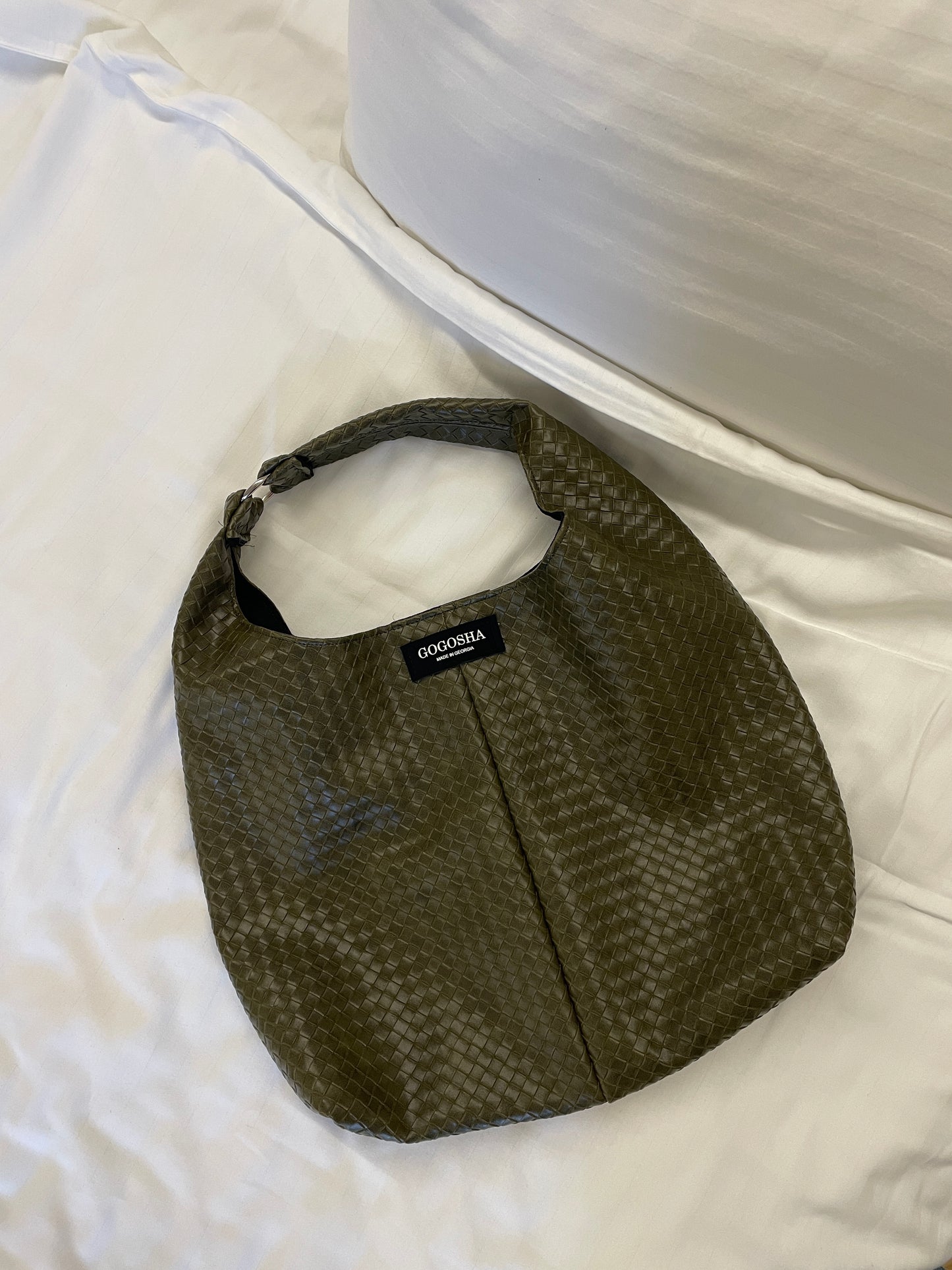 მუქი მწვანე ჰობოს ჩანთა/Dark green Hobo bag
