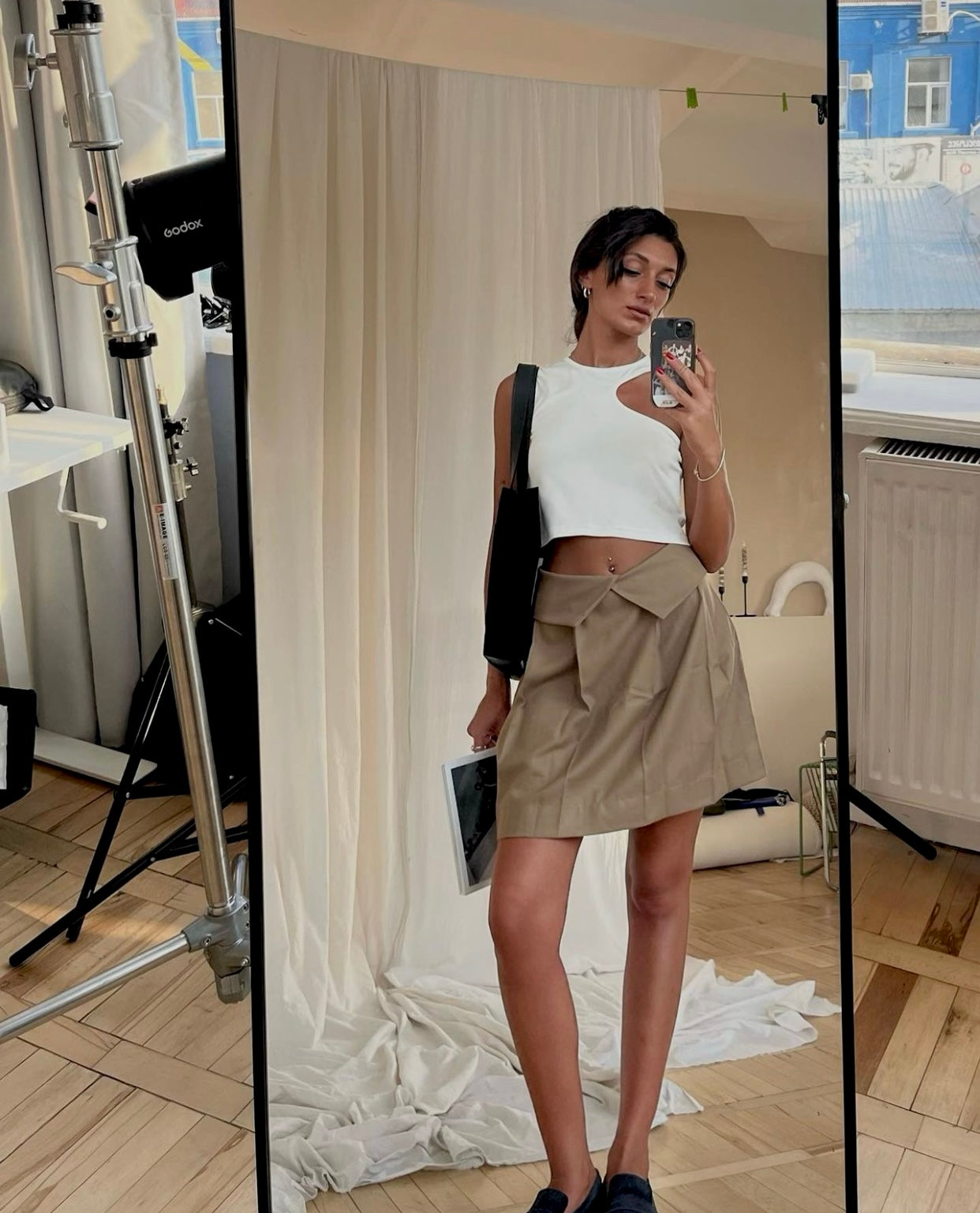 პლისეებიანი ყავისფერი ქვედაბოლო/Pleated brown skirt