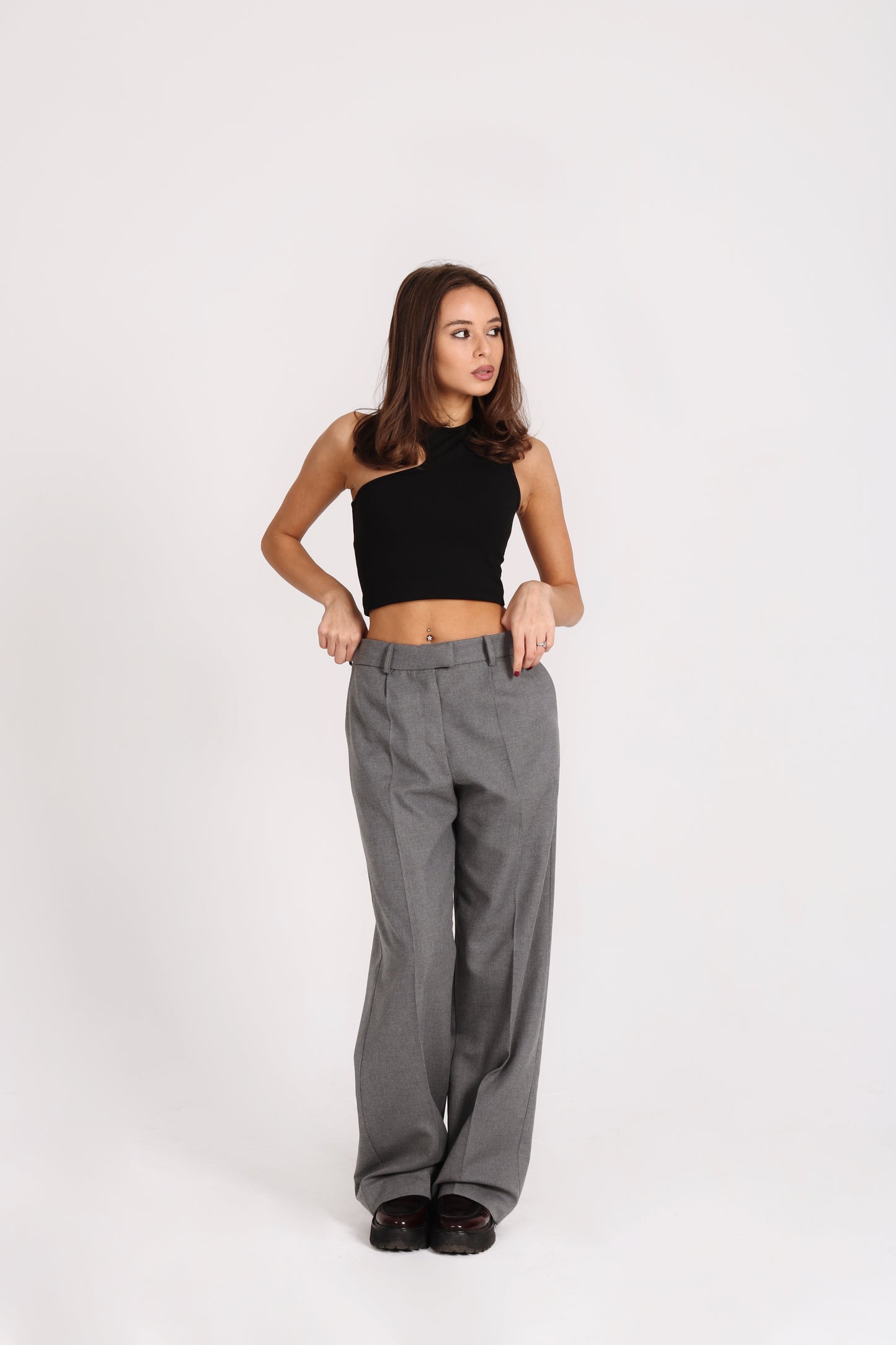 ნაცრისფერი კლასიკური შარვალი/Grey classic trouser