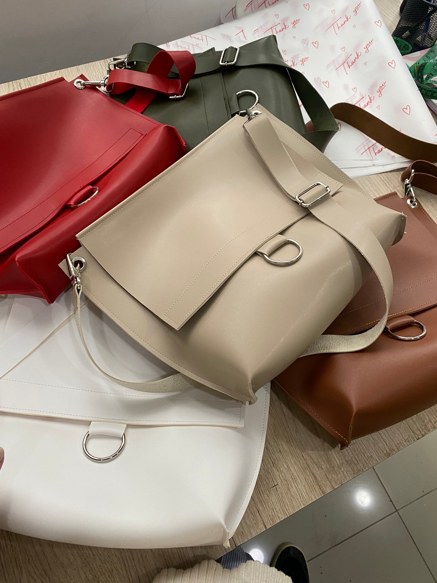 პატარა ზომის Arya-ს მოდელი/Small size Arya bag