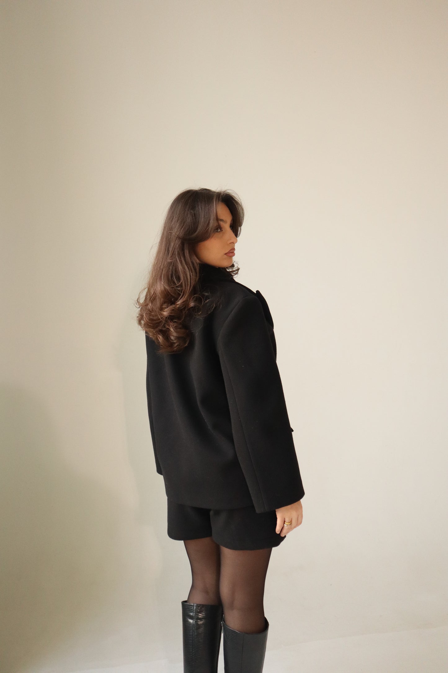 შავი თბილი შორტი/Black warm shorts