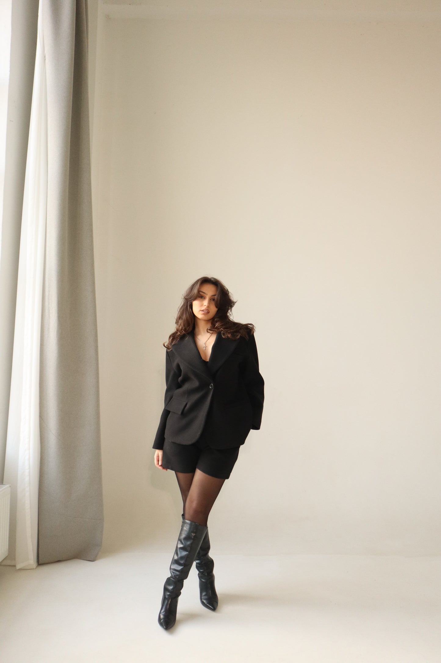 შავი თბილი შორტი/Black warm shorts