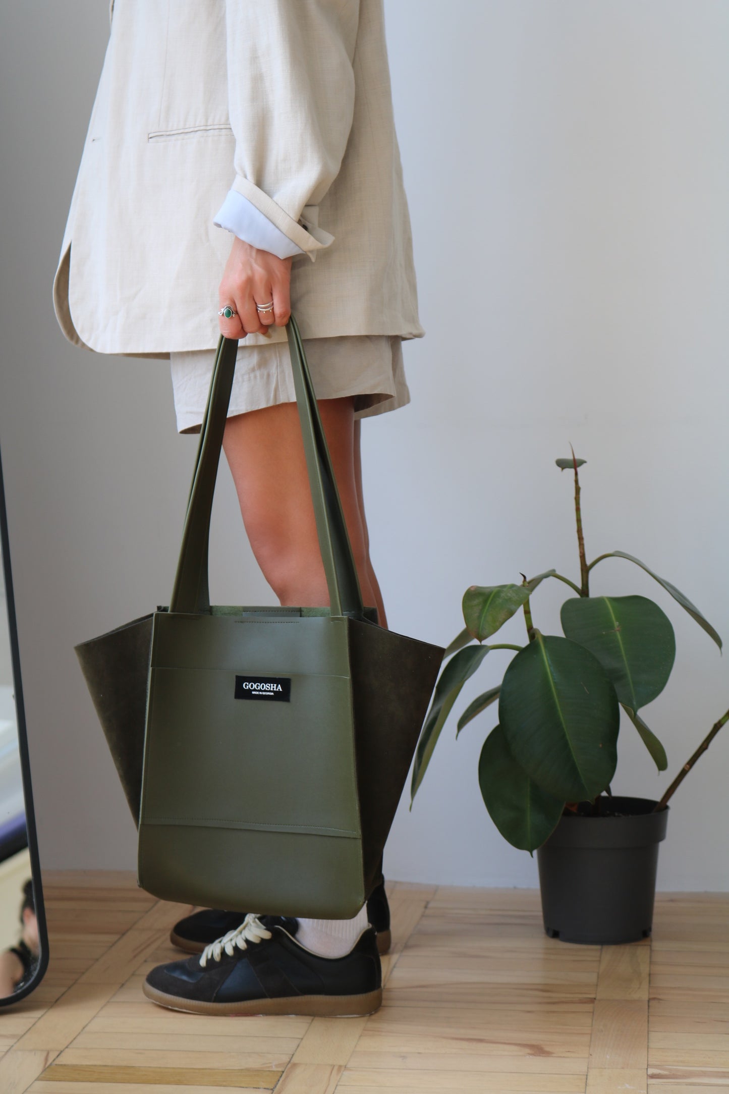 Tote ჩანთა-ეკო-ტყავის და ეკო-ზამშის კომბინაცია/Tote bag-eco-Leather and eco-suede combination