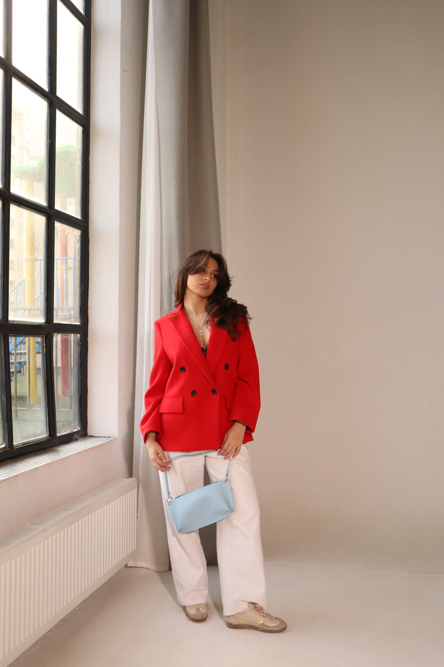 წითელი თბილი პიჯაკი/Red warm jacket