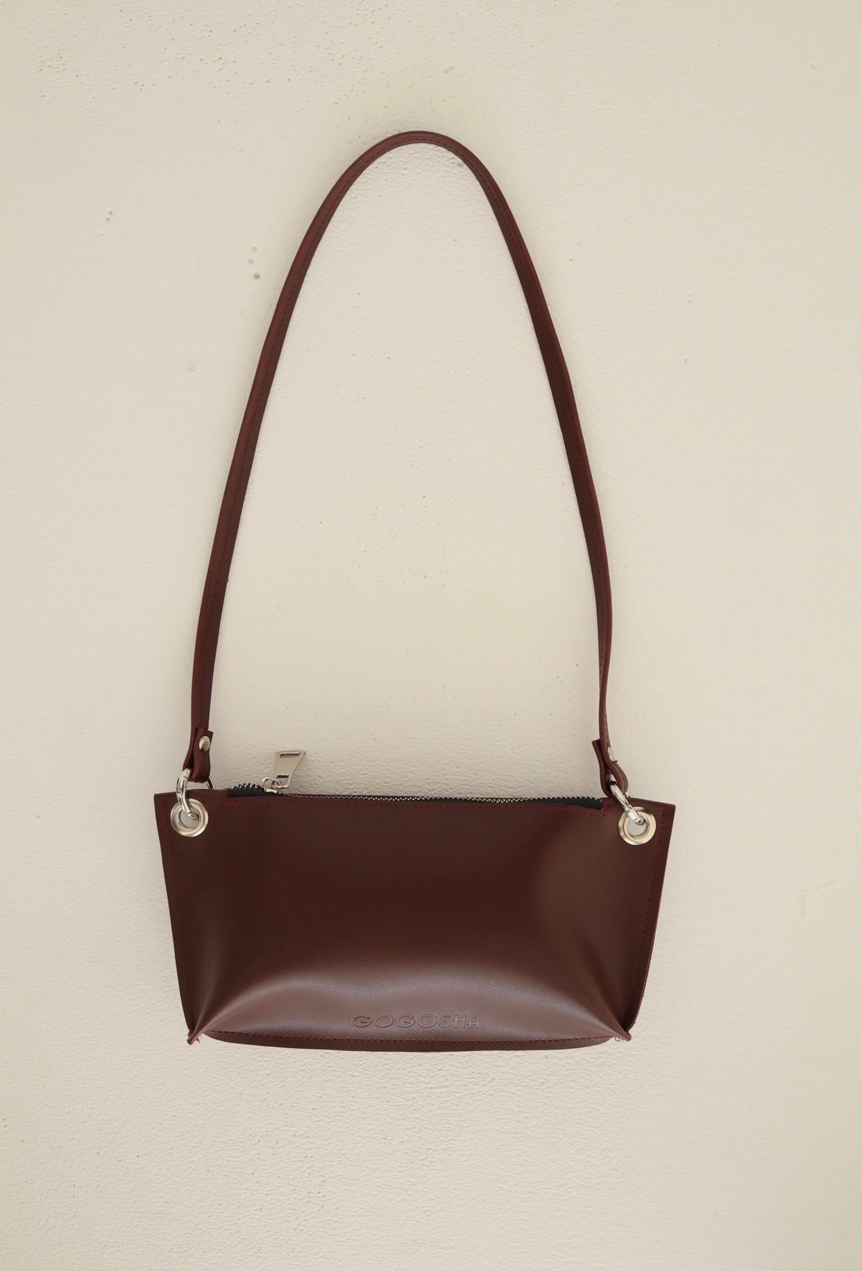 პატარა ზომის შტამპიანი ჩანთა ელვით/Small size bag with zipper and stamp