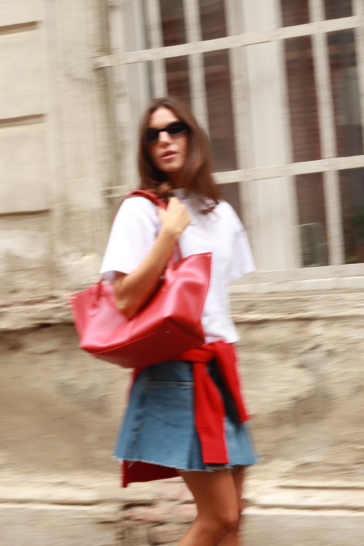 წითელი “Silvy”/ Red “Silvy”