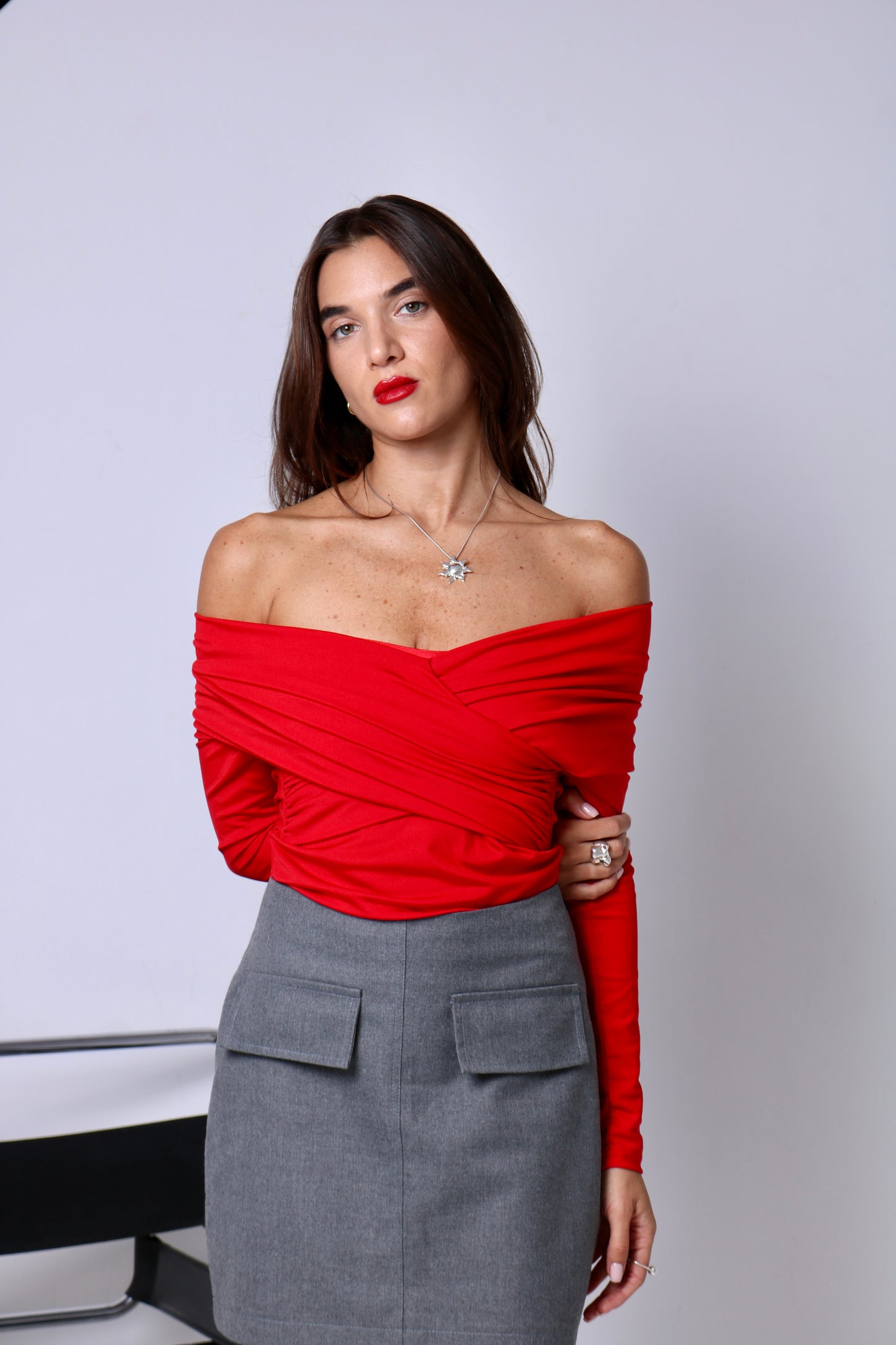 მხრებზე გადასული ზედა/Off shoulder top