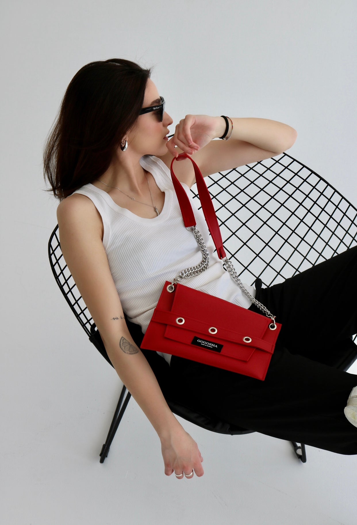 პატარა მეტალებიანი ჩანთა/Small size metal bag