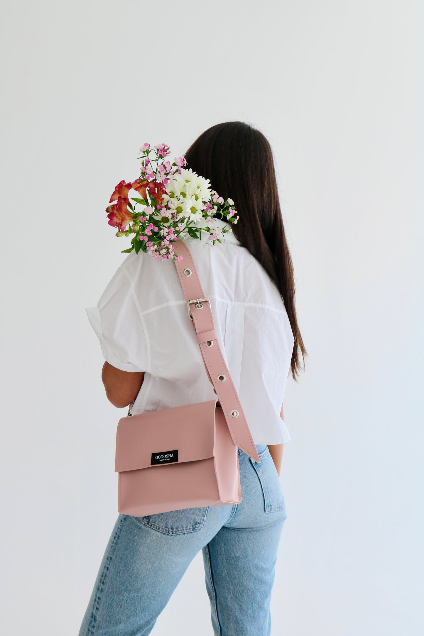 ღია ვარდისფერი Mia-ს მოდელი (დიდი და პატარა)/Light pink Mia bag (Big and small)