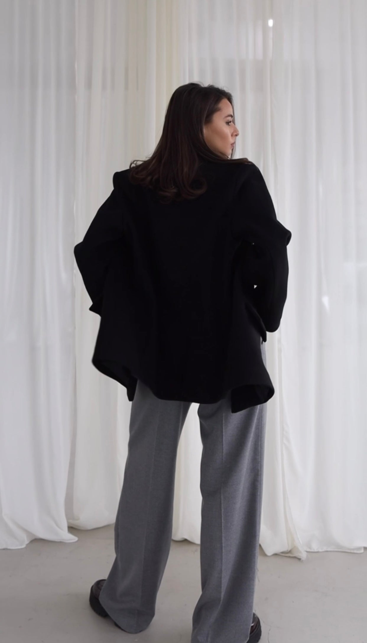 შავი თბილი პიჯაკი/Black warm jacket