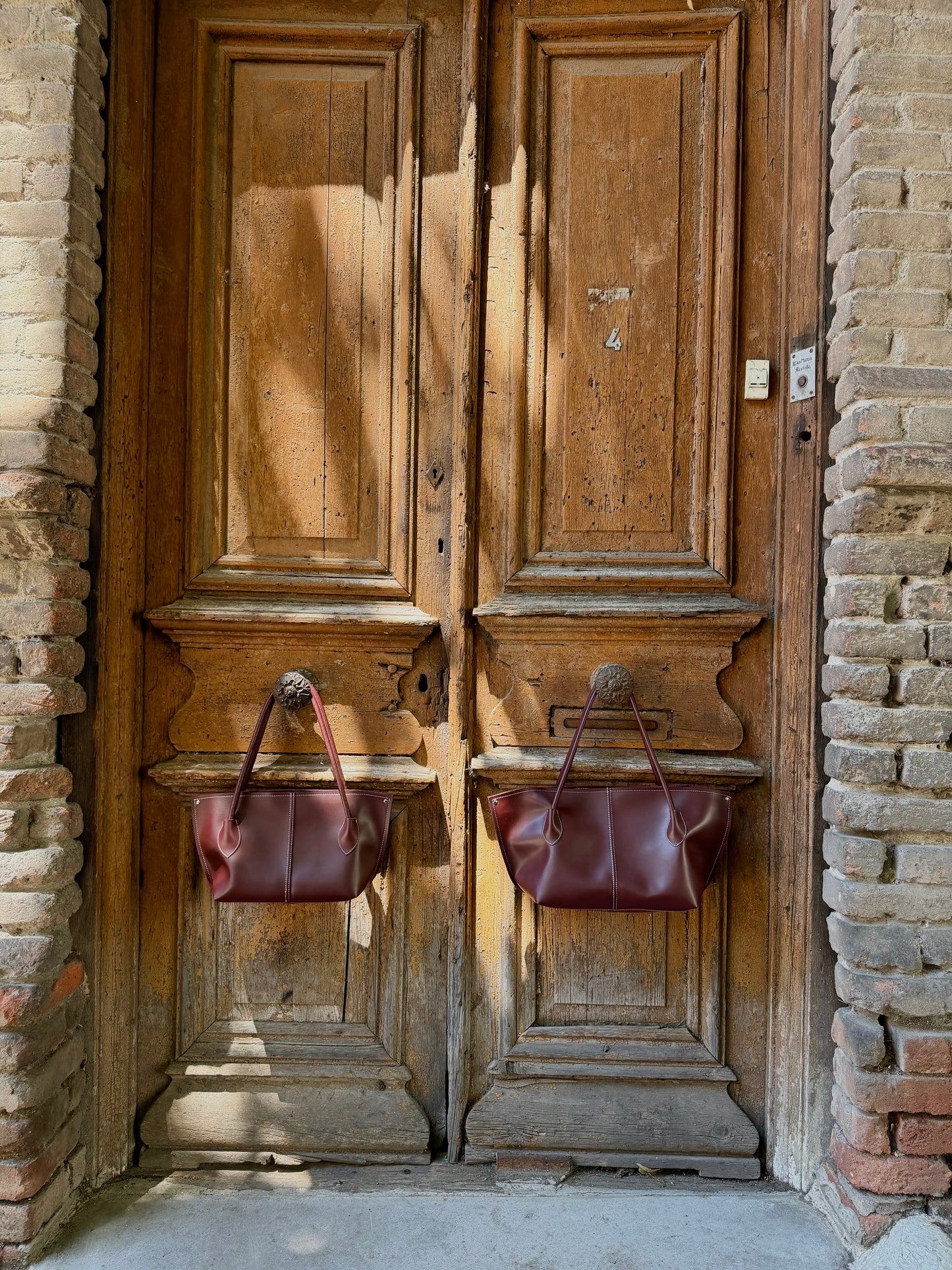 შინდისფერი “Silvy” ჩანთა/ Burgundy “Silvy” bag