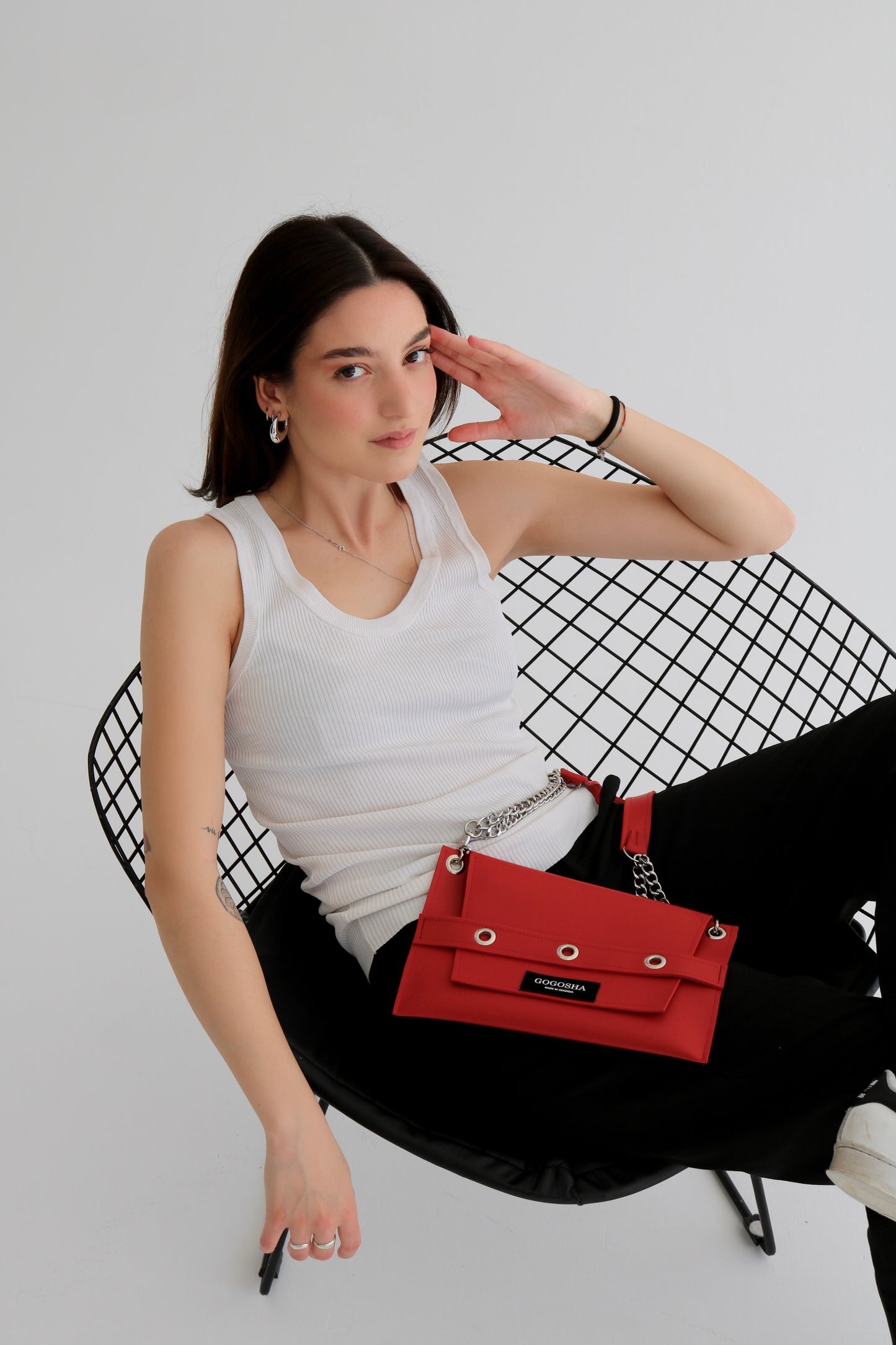 წითელი პატარა მეტალებიანი ჩანთა “Elly”/Red small size metal bag “Elly”