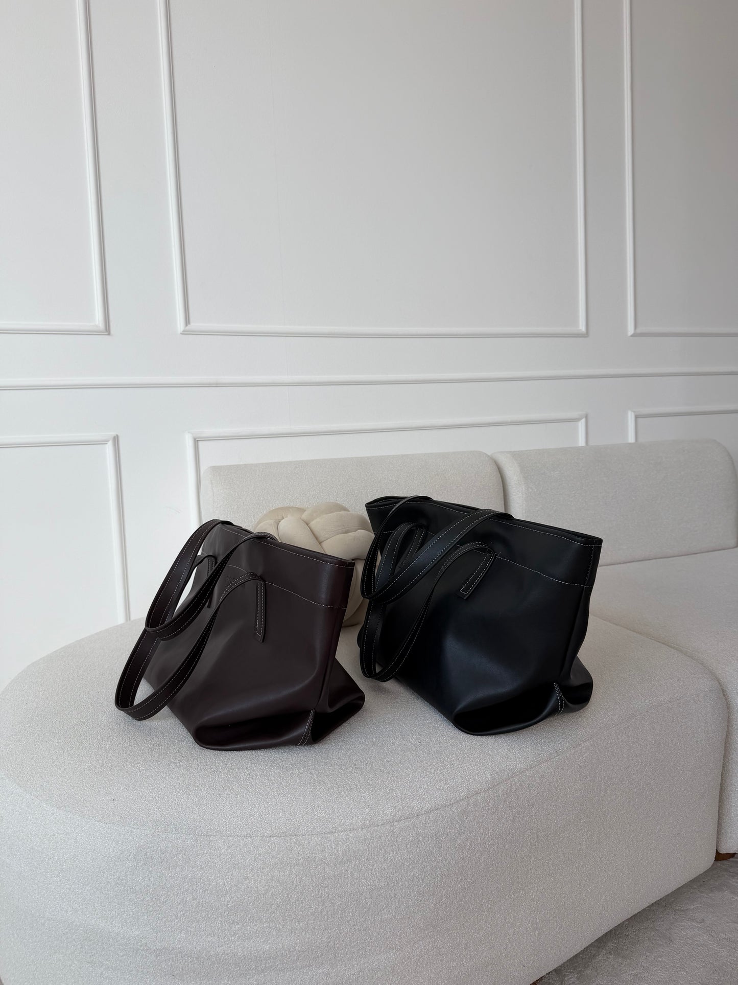 მუქი ყავისფერი “Viola” კლასიკური ჩანთა/ Dark brown “Viola” classic bag