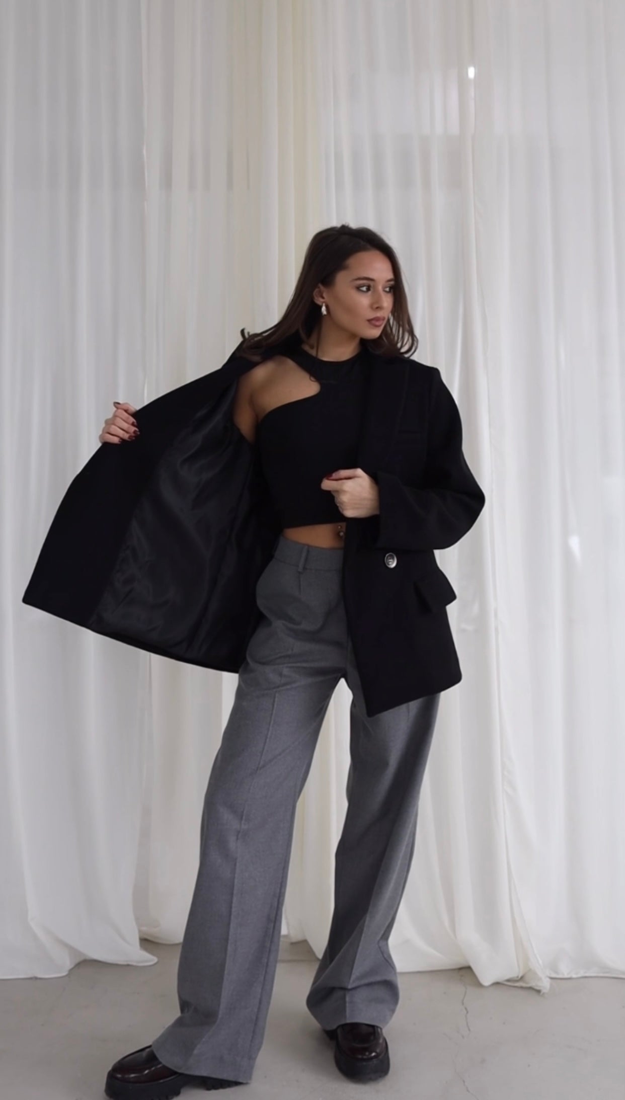 შავი თბილი პიჯაკი/Black warm jacket