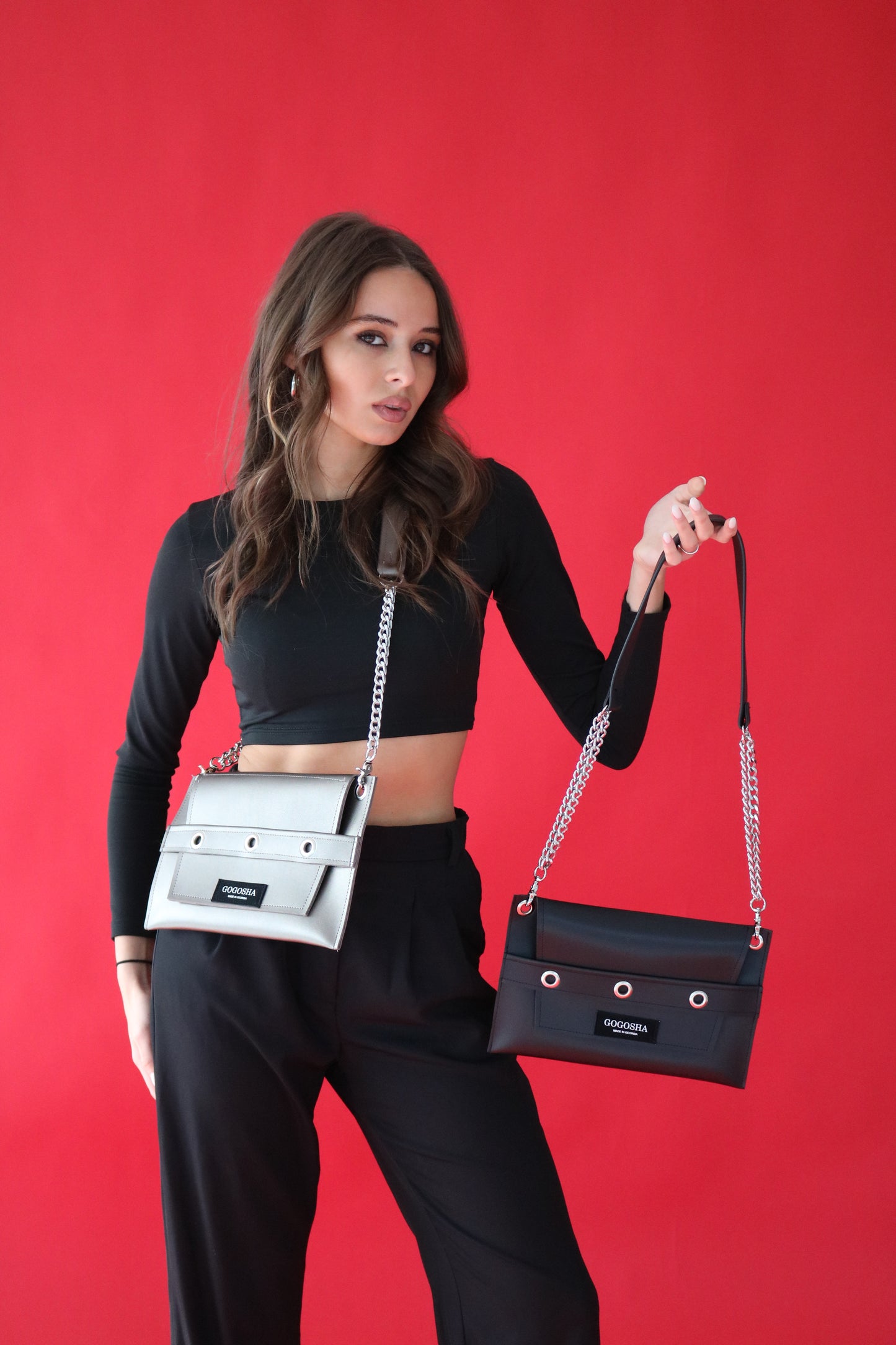 პატარა მეტალებიანი ჩანთა/Small size metal bag