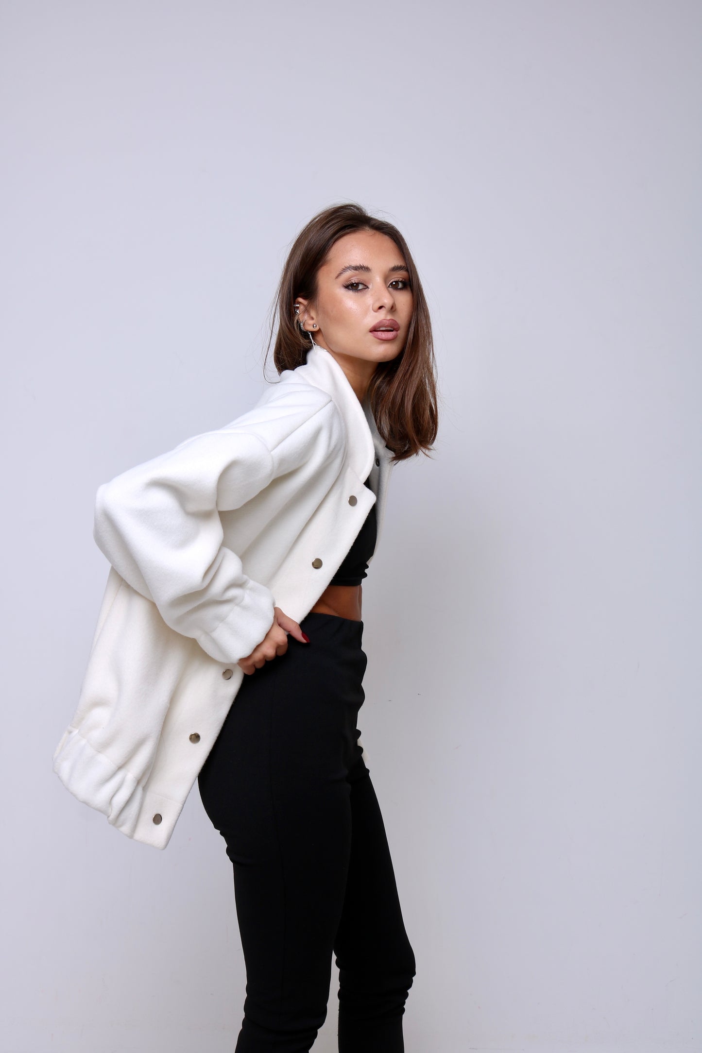 თბილი ბომბერი/Warm Bomber