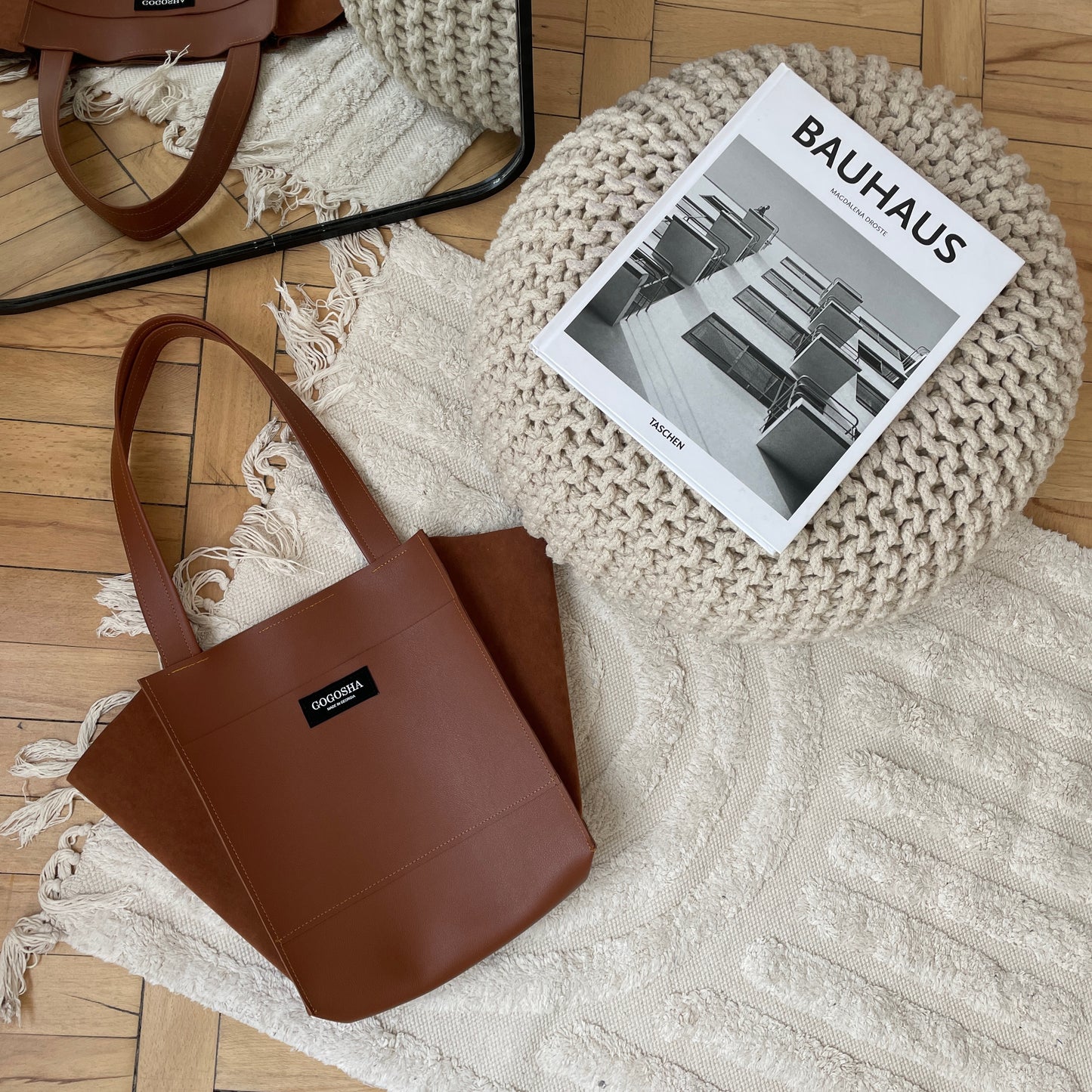 Tote ჩანთა-ეკო-ტყავის და ეკო-ზამშის კომბინაცია/Tote bag-eco-Leather and eco-suede combination