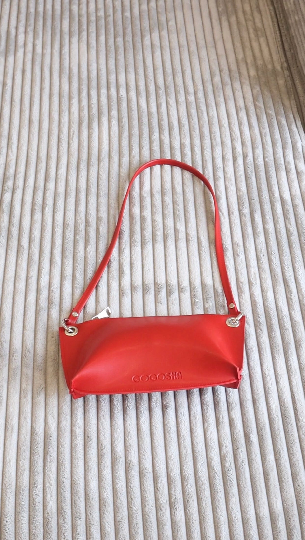 პატარა ზომის შტამპიანი ჩანთა ელვით/Small size bag with zipper and stamp