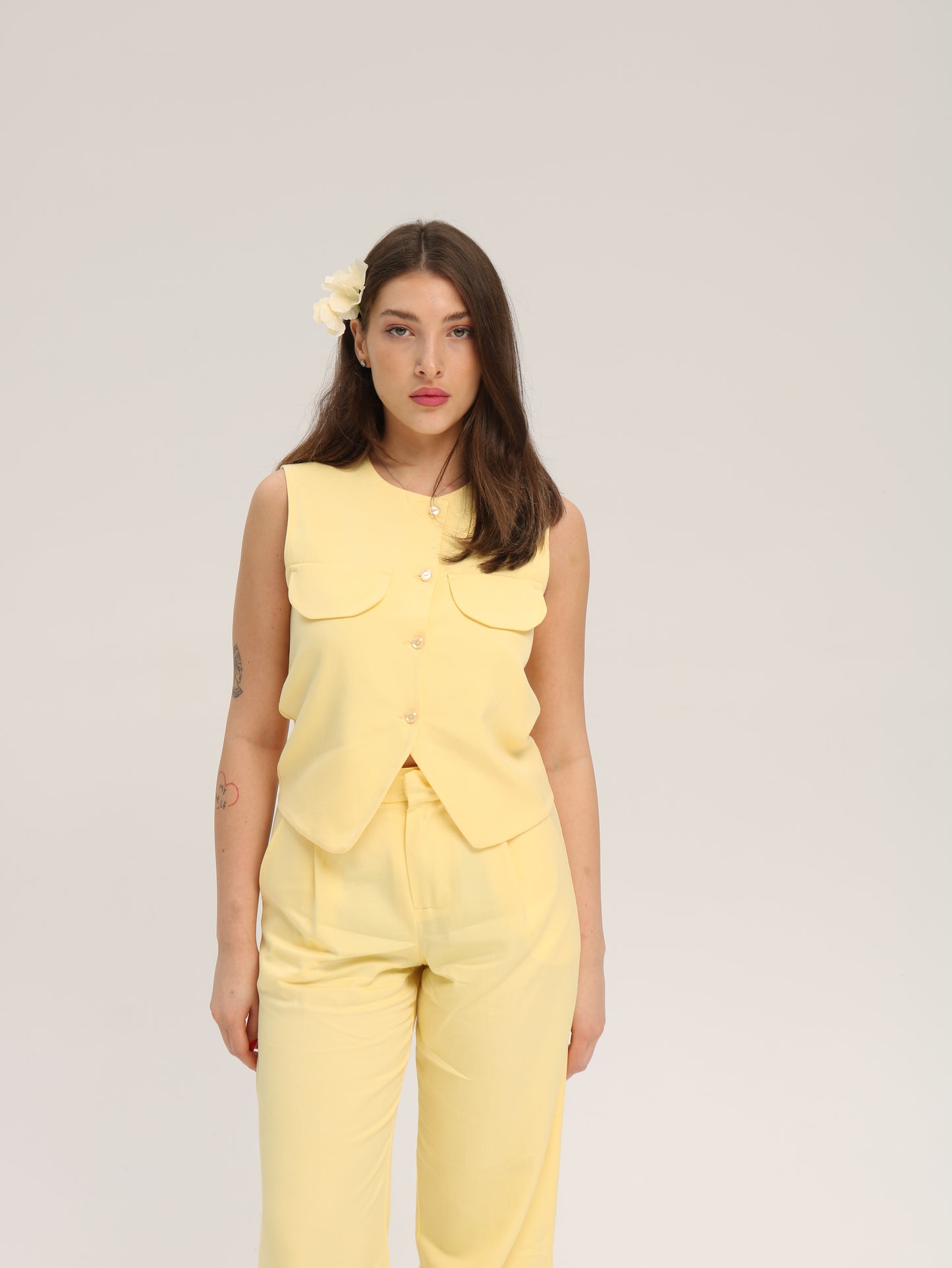 ყვითელი შარვალი/Yellow pants