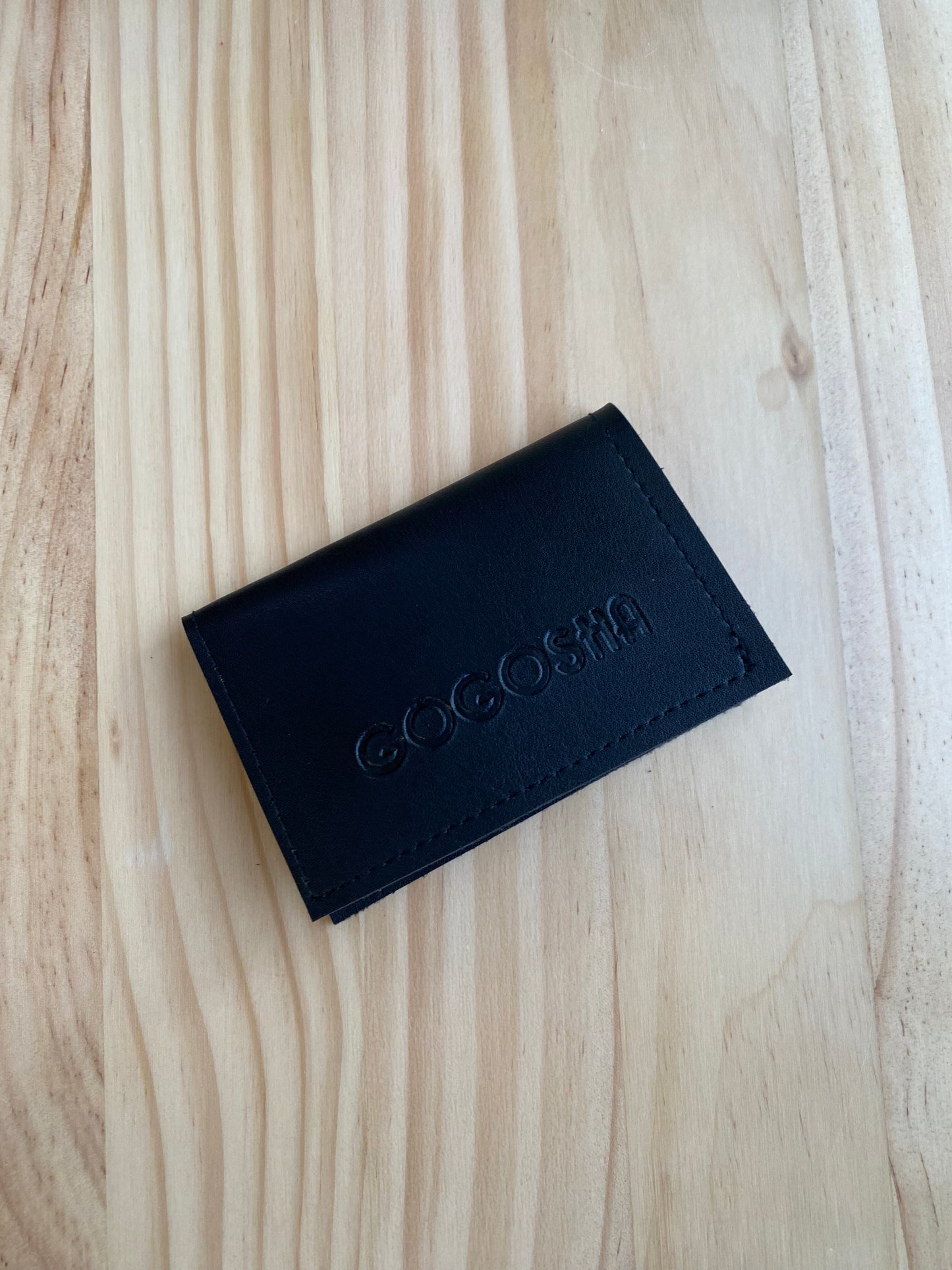 2 განყოფილებიანი ეკო-ტყავის საბარათე